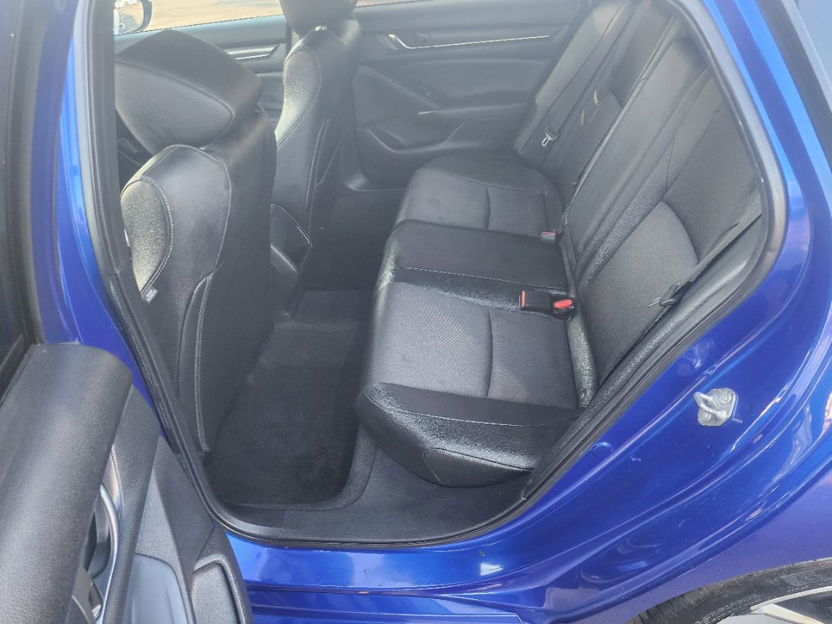Used 2019 Honda Accord Sport image 9