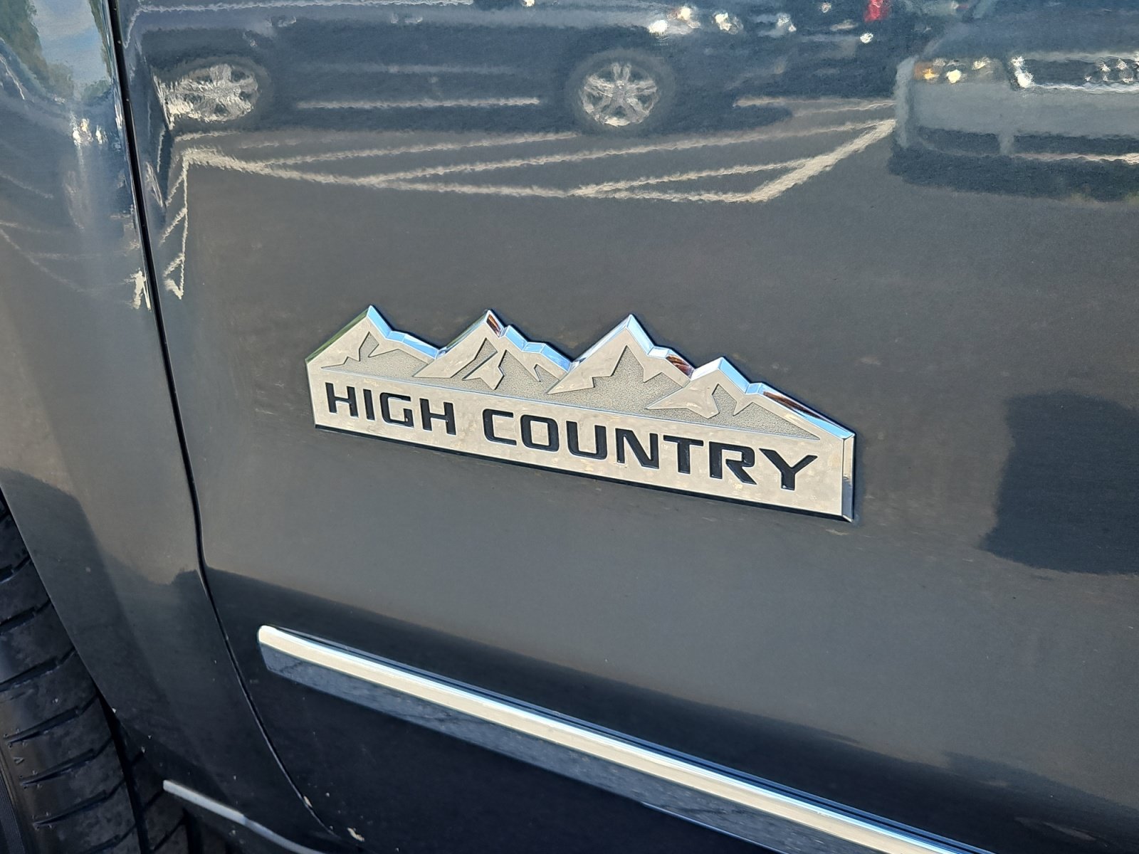 Used 2018 Chevrolet Silverado 1500 High Country AWD/4WD image 17