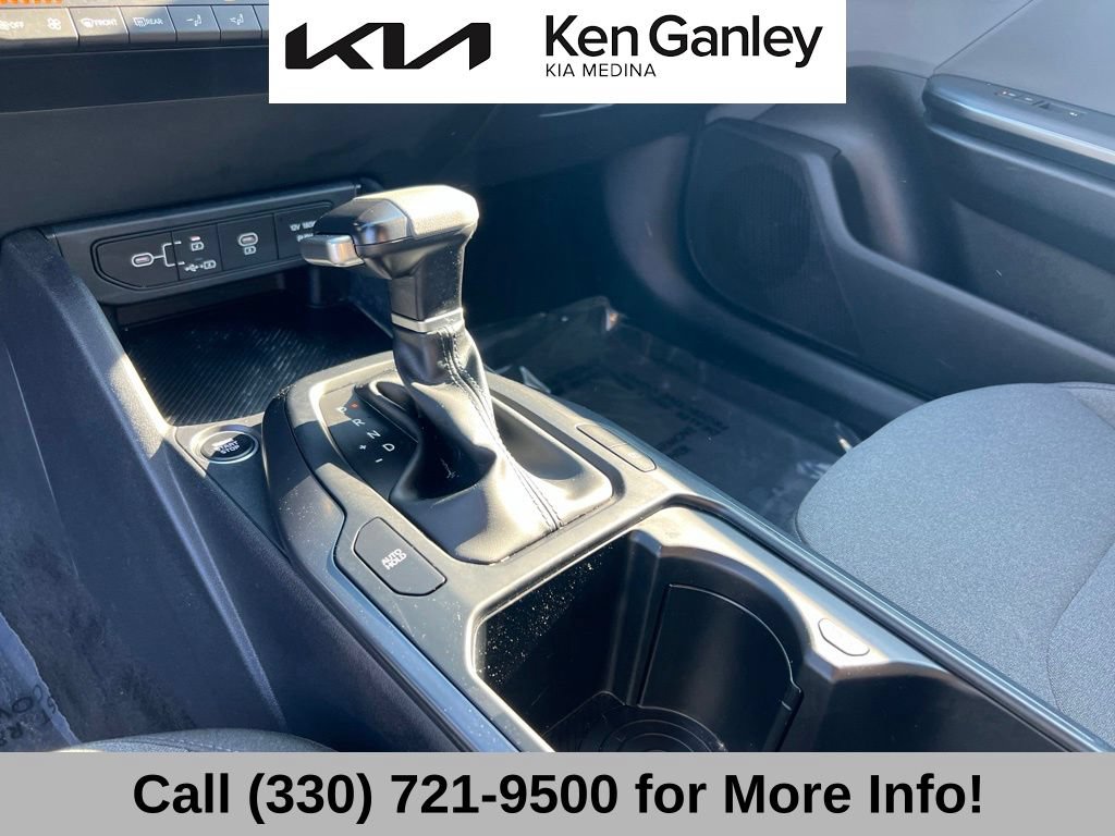 Certified 2025 Kia K4 FWD image 35