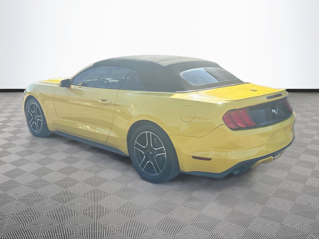 Used 2016 Ford Mustang Premium RWD image 8