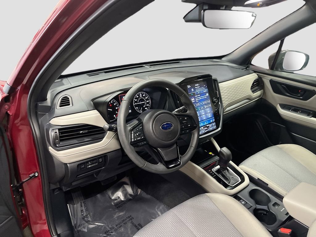 Used 2025 Subaru Forester Premium image 9