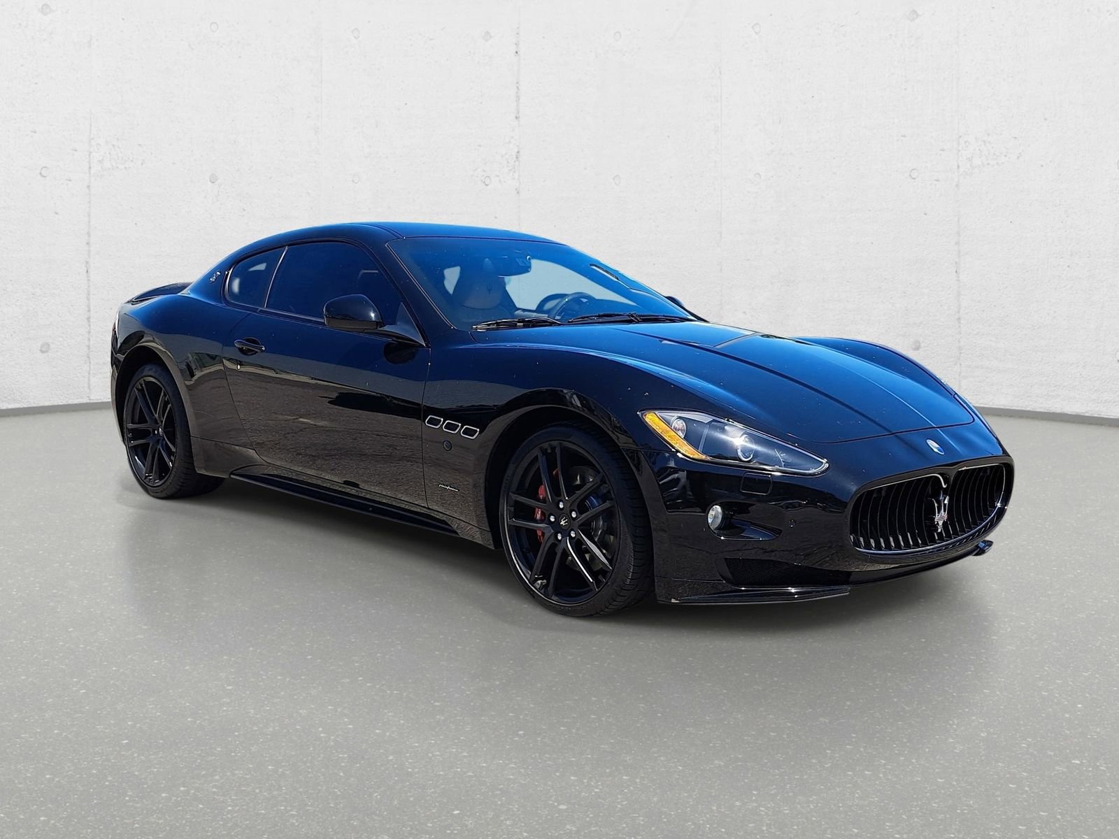 Used 2012 Maserati GranTurismo S RWD image 3
