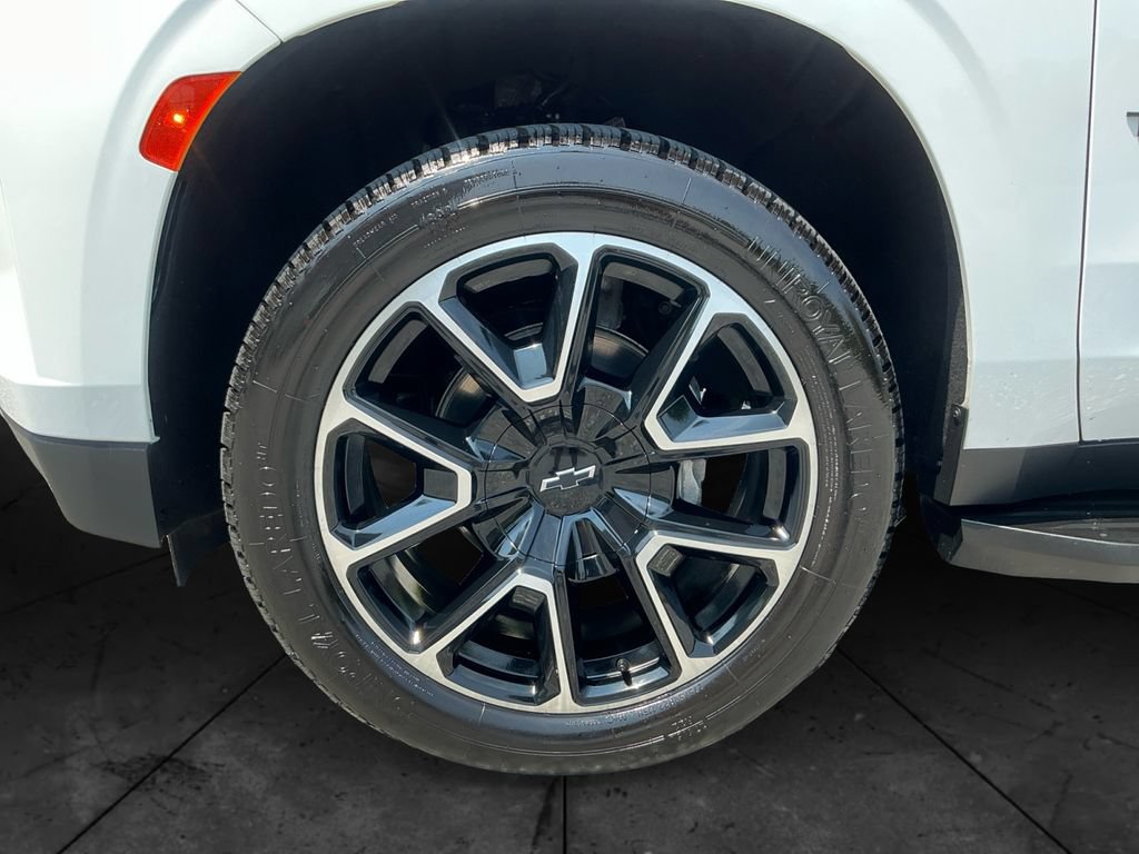 Used 2023 Chevrolet Tahoe RST AWD/4WD image 15