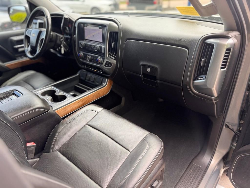 Used 2017 Chevrolet Silverado 1500 LTZ w/ Sport Package AWD/4WD image 23