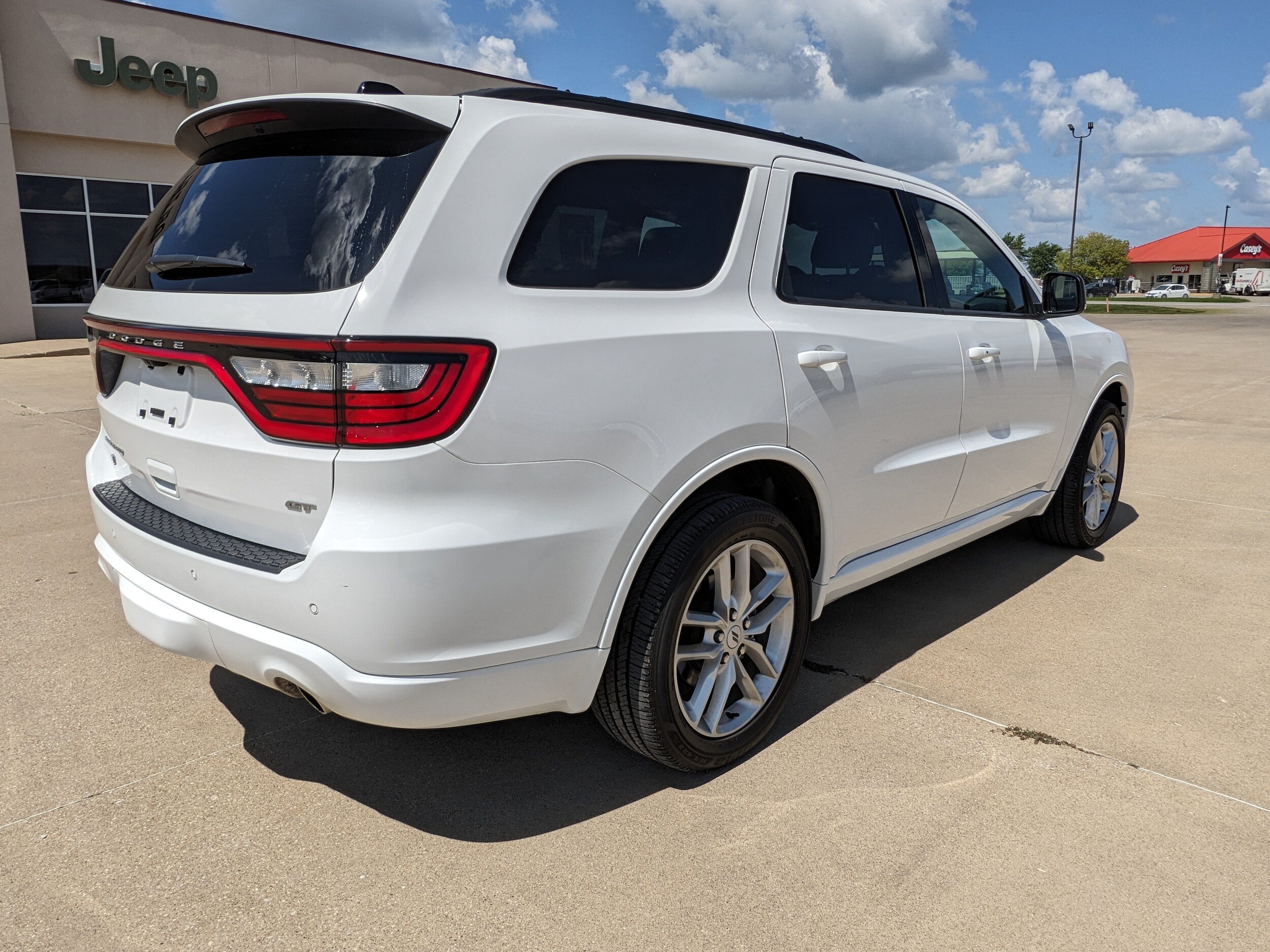 Used 2025 Dodge Durango GT AWD/4WD image 8