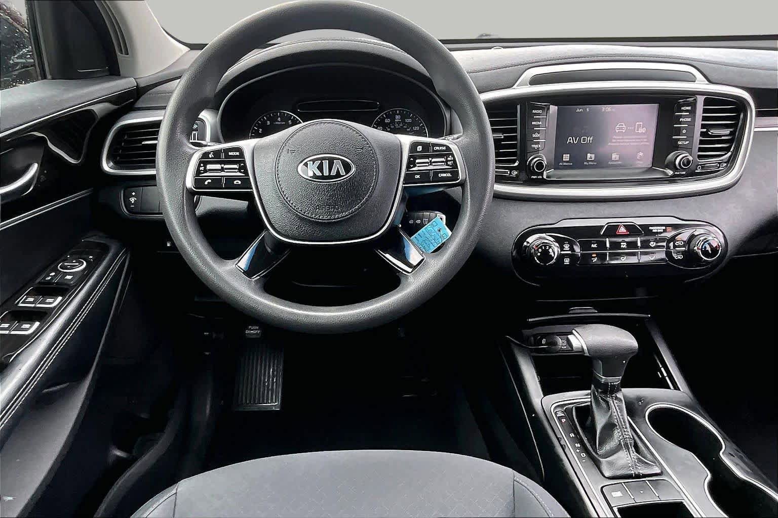 Used 2020 Kia Sorento FWD V6 image 6