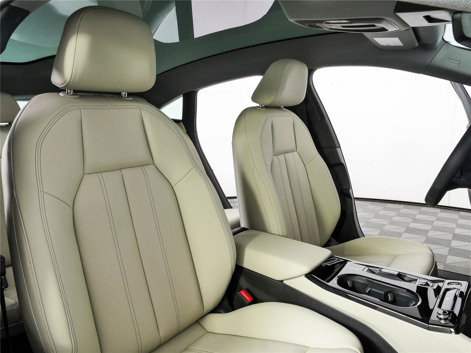 Used 2025 Audi A6 e-tron Premium w/ Ultra Package RWD image 22