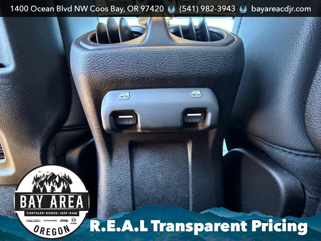 Used 2025 Jeep Gladiator Sport AWD/4WD image 15