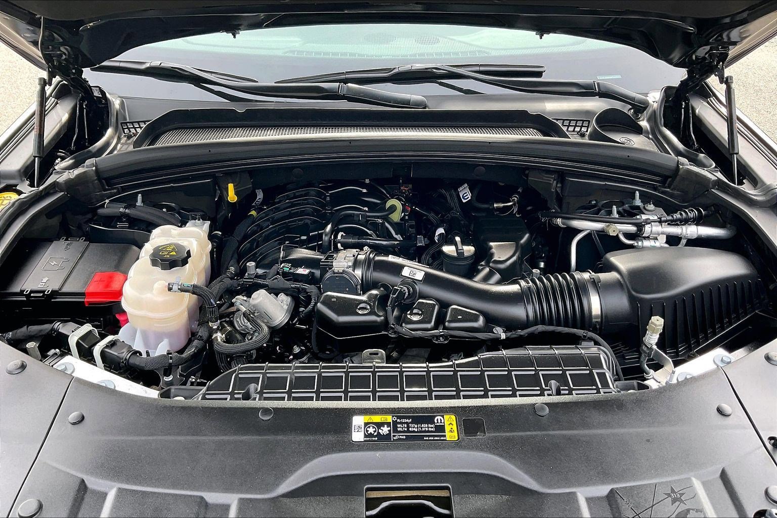 Certified 2023 Jeep Grand Cherokee Laredo image 9