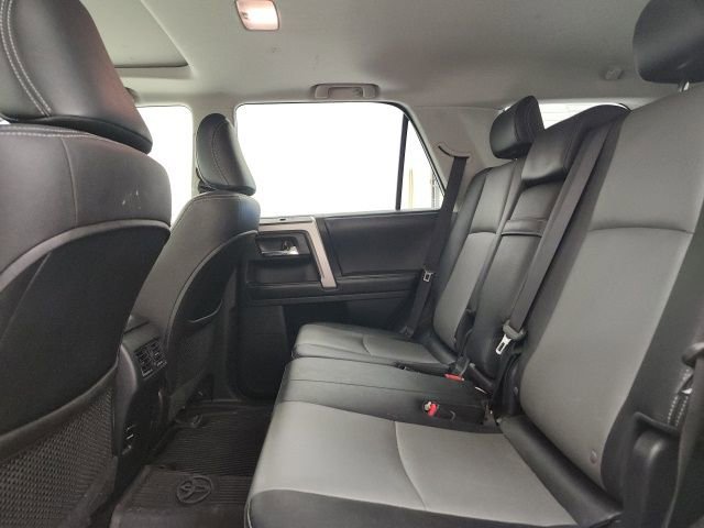 Used 2018 Toyota 4Runner SR5 Premium AWD/4WD image 10