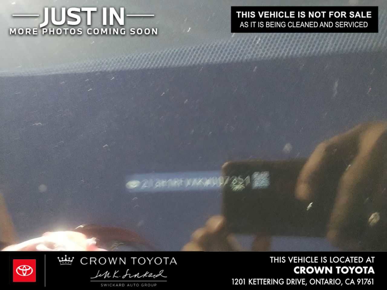 Used 2019 Toyota RAV4 LE image 5