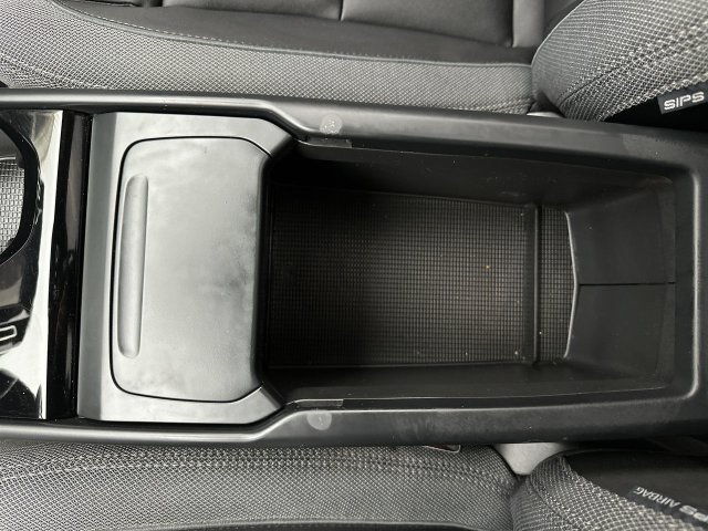 Certified 2023 Volvo C40 Recharge Core AWD/4WD image 21