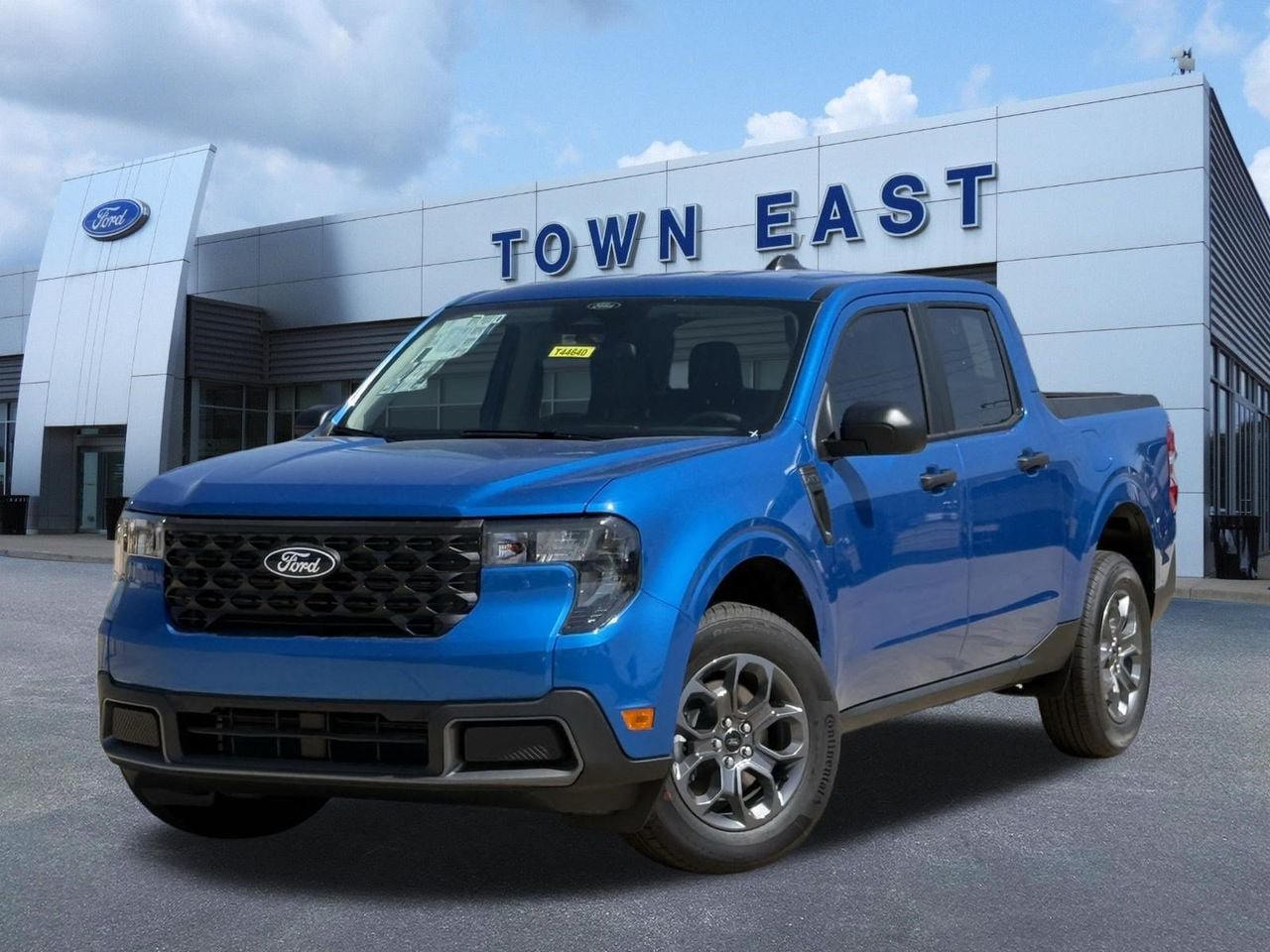New 2026 Ford Maverick XLT FWD image 1