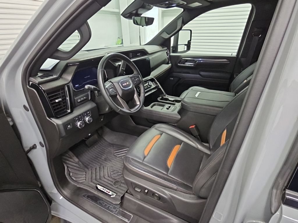 Used 2024 GMC Sierra 2500 AT4 w/ Technology Package AWD/4WD image 13