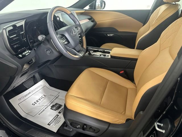 Used 2024 Lexus RX 350 Premium w/ Accessory Package (Z1) AWD/4WD image 13