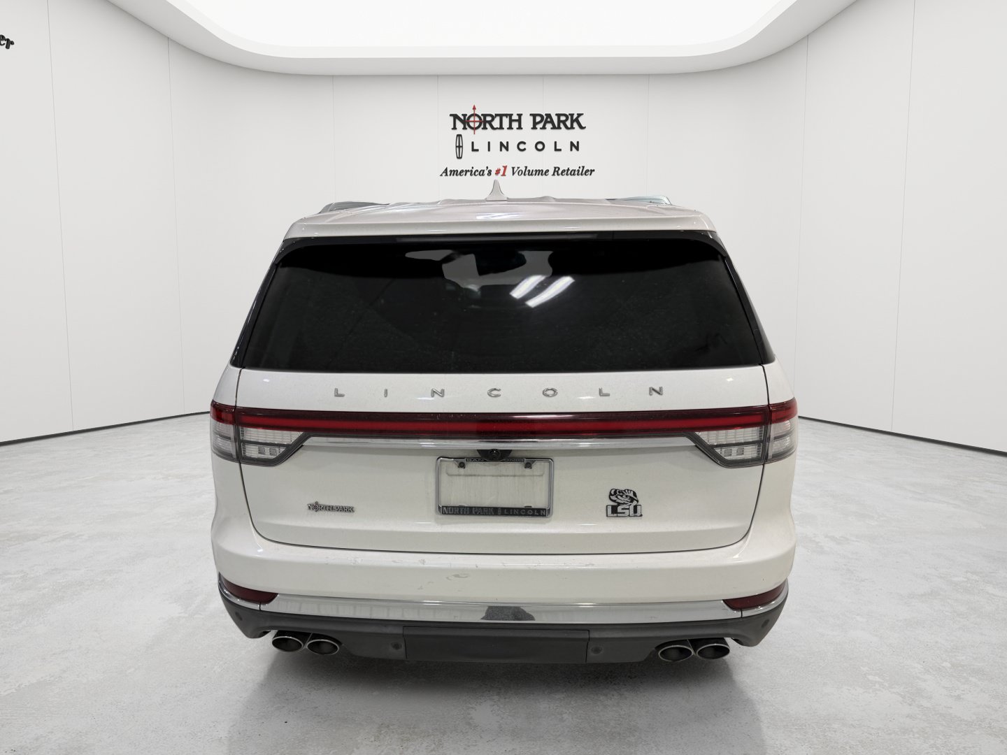 Used 2020 Lincoln Aviator Reserve w/ Equipment Group 202A AWD/4WD image 4