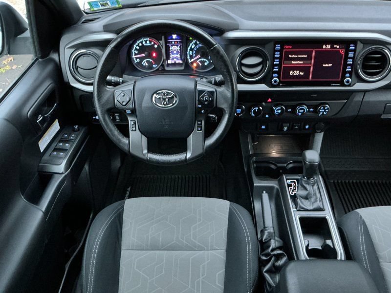 Used 2020 Toyota Tacoma TRD Off-Road AWD/4WD image 16