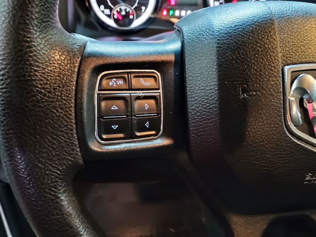 Used 2019 RAM 1500 Classic SLT AWD/4WD image 9