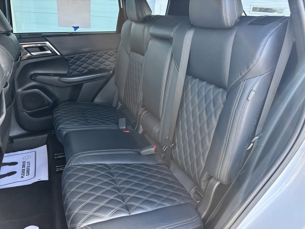 Used 2023 Mitsubishi Outlander SEL Black Edition image 31