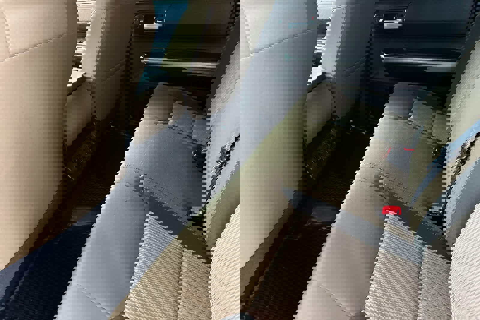 Used 2016 Toyota Tundra SR5 image 4