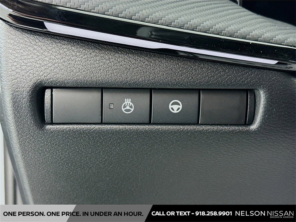 New 2025 Nissan Kicks SR w/ SR Premium Package image 10