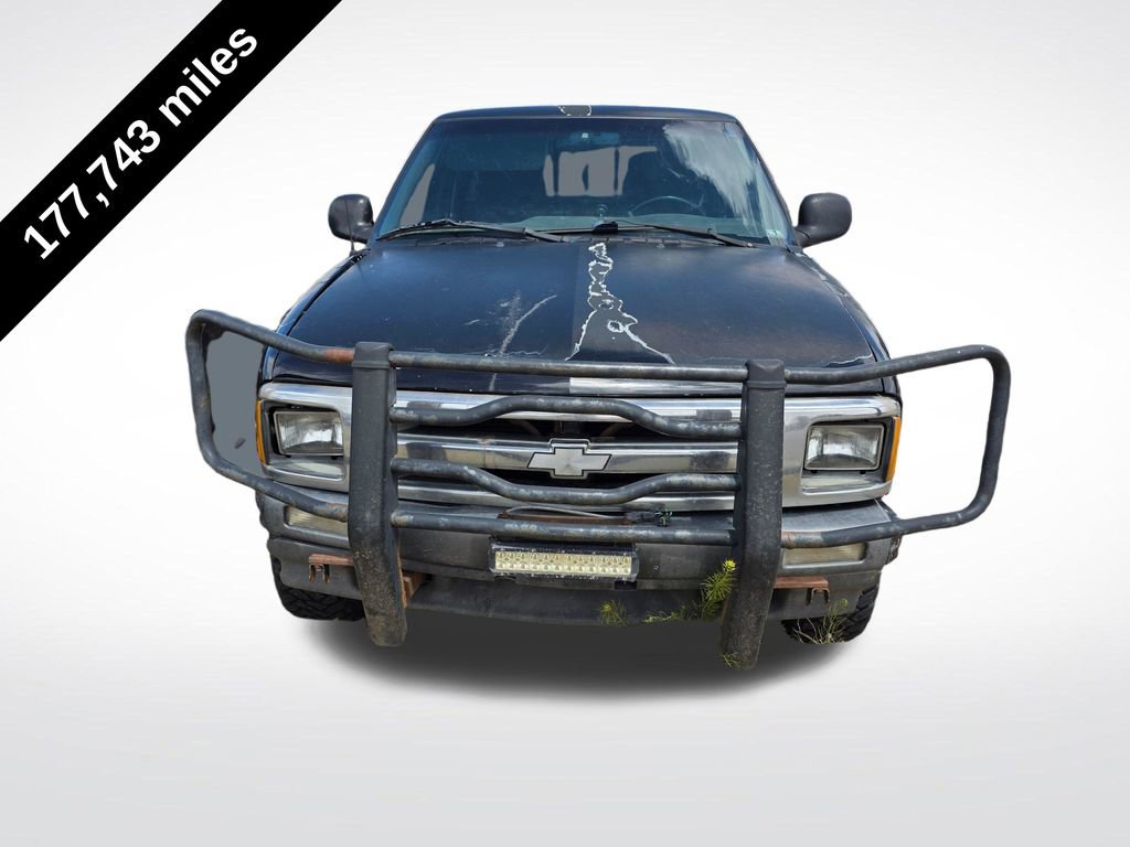 Used 1994 Chevrolet S10 Pickup LS AWD/4WD image 2
