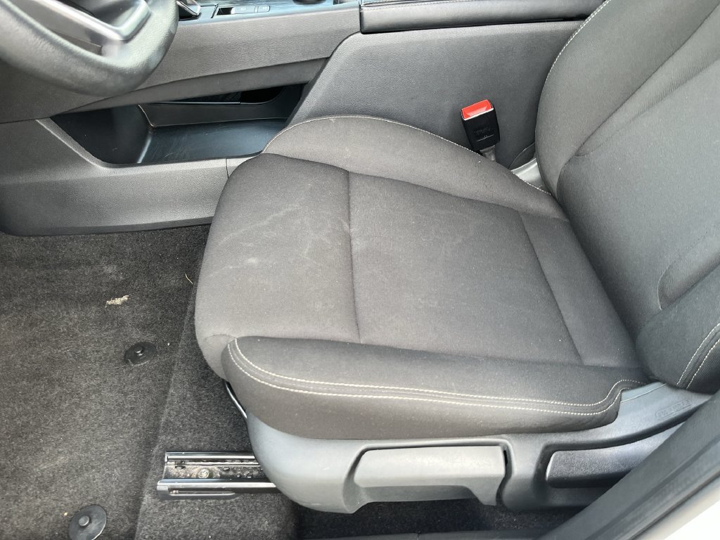 Used 2024 Nissan Rogue S AWD/4WD image 12