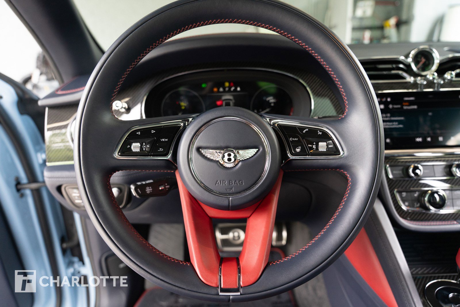 Used 2023 Bentley Bentayga Extended Wheelbase image 23