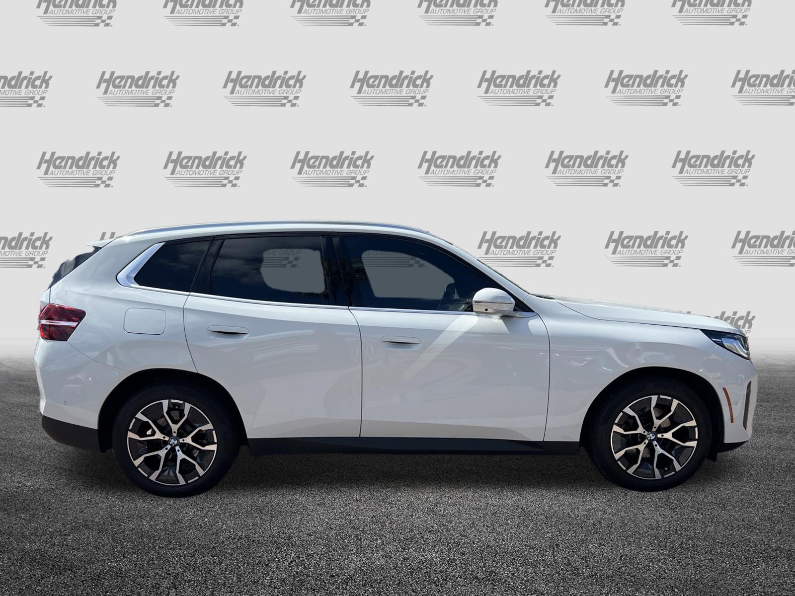 Certified 2025 BMW X3 xDrive30i w/ Premium Package AWD/4WD image 11