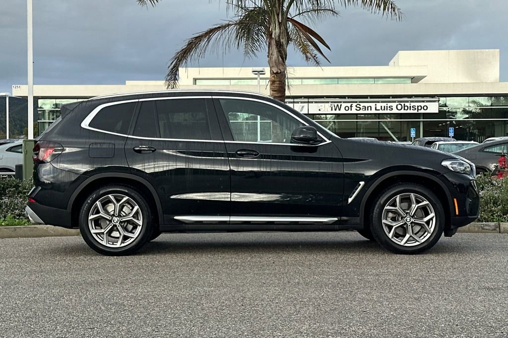 Used 2022 BMW X3 xDrive30i w/ Premium Package 2 (ZPA) video 2