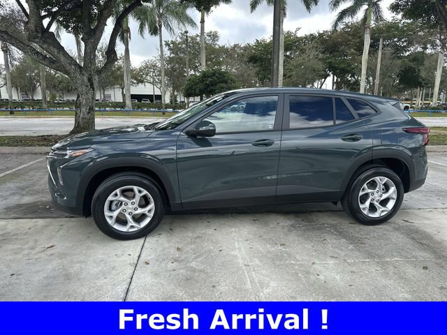 Used 2026 Chevrolet Trax LS w/ LS Convenience Package image 39