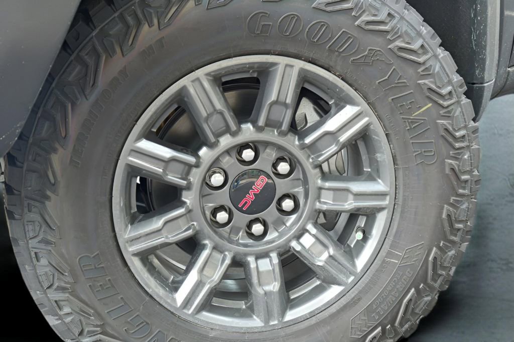 New 2026 GMC Sierra 1500 AT4X image 2