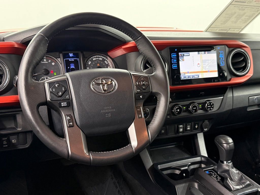 Used 2018 Toyota Tacoma TRD Sport AWD/4WD image 35