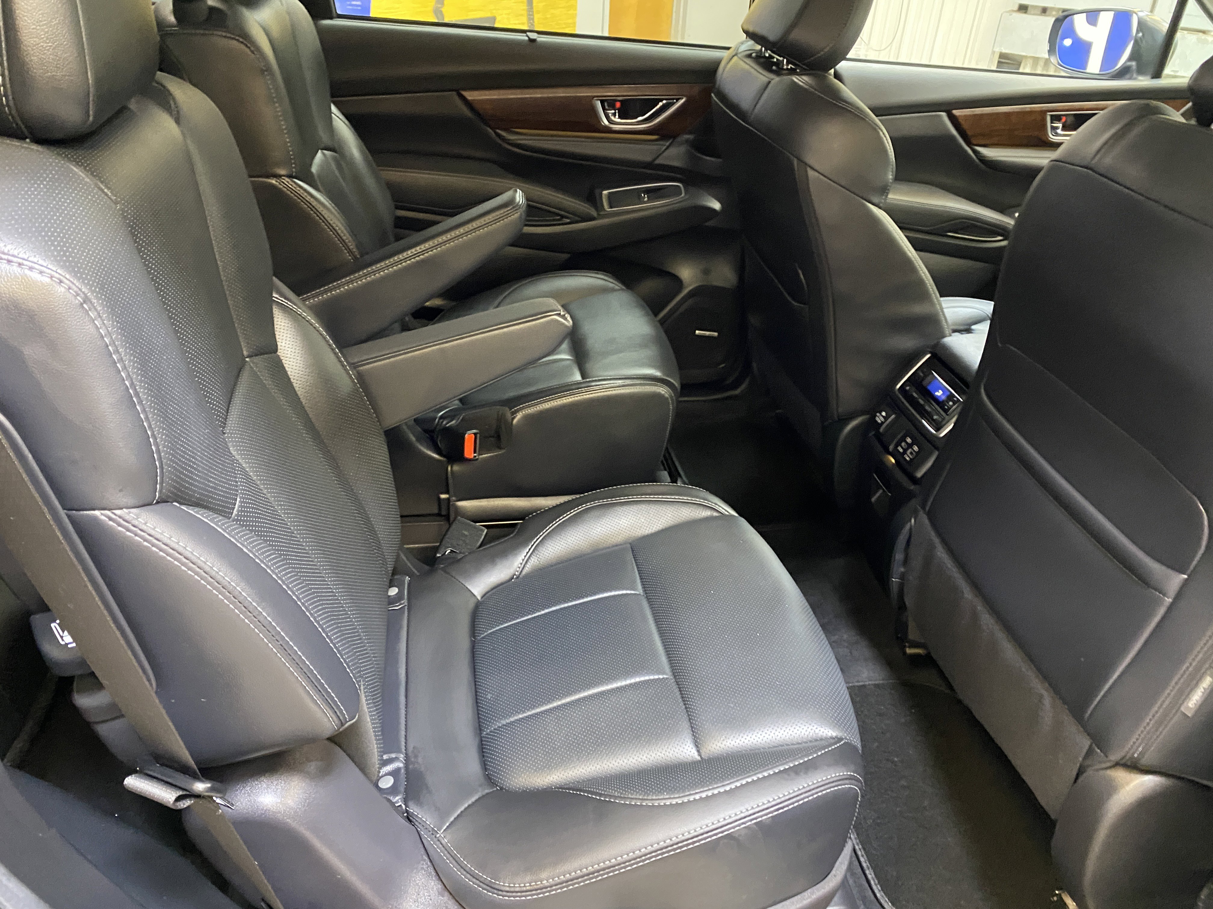 Used 2025 Subaru Ascent Touring w/ Popular Package #2 image 28