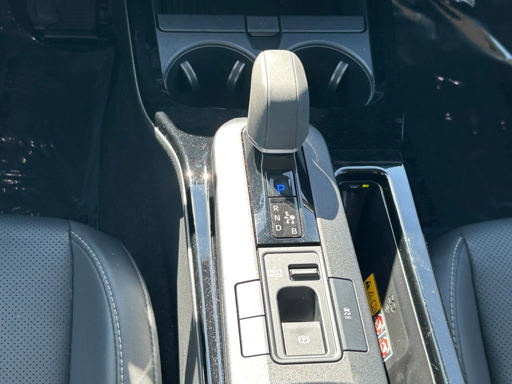 Used 2025 Toyota Prius XLE image 20