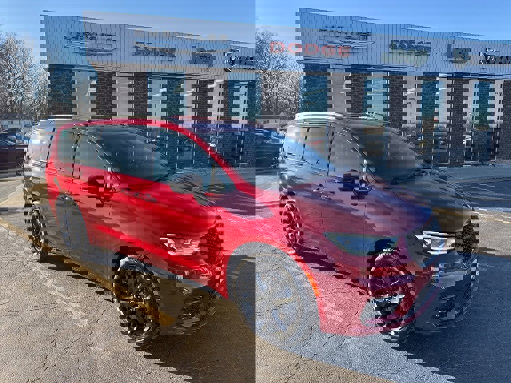 New 2026 Chrysler Pacifica Select image 2