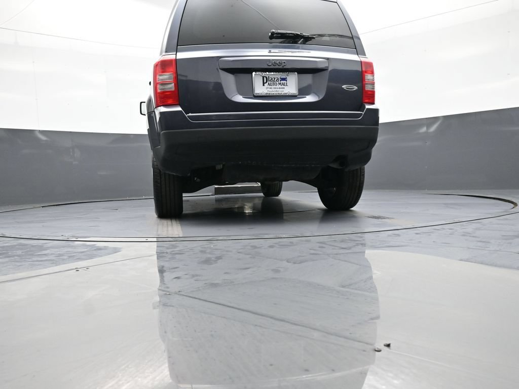 Used 2015 Jeep Patriot Sport w/ Power Value Group FWD image 30
