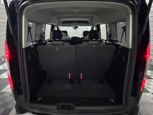 Used 2018 Ford Transit Connect XL image 11