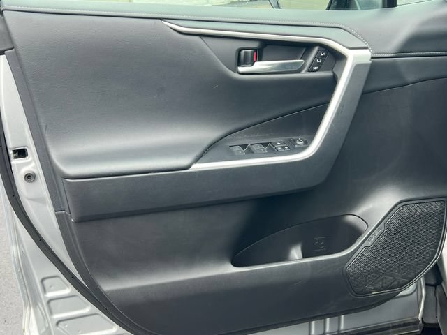 Used 2022 Toyota RAV4 Limited AWD/4WD image 15