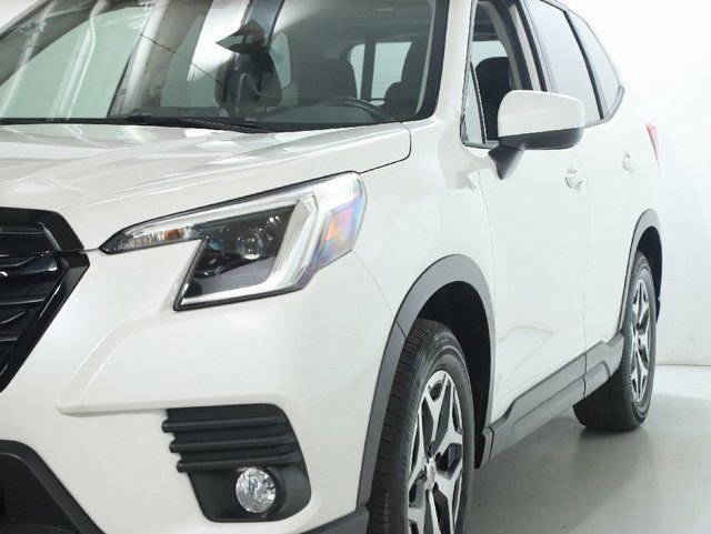 Certified 2022 Subaru Forester Premium w/ Popular Package #1 image 4