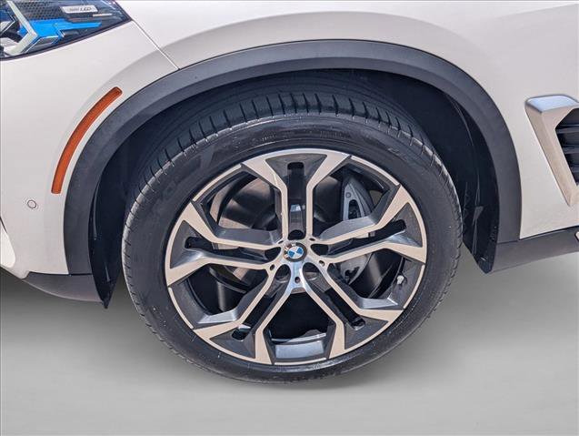 Used 2024 BMW X5 xDrive40i w/ Premium Package AWD/4WD image 25