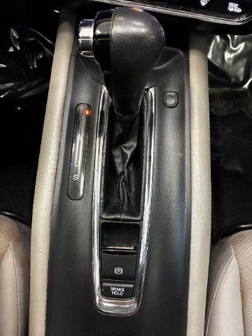 Used 2016 Honda HR-V EX image 25