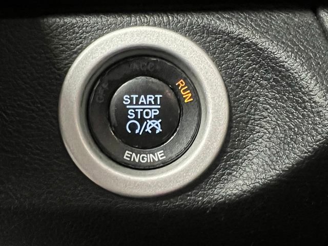 Used 2016 RAM 1500 Limited image 29