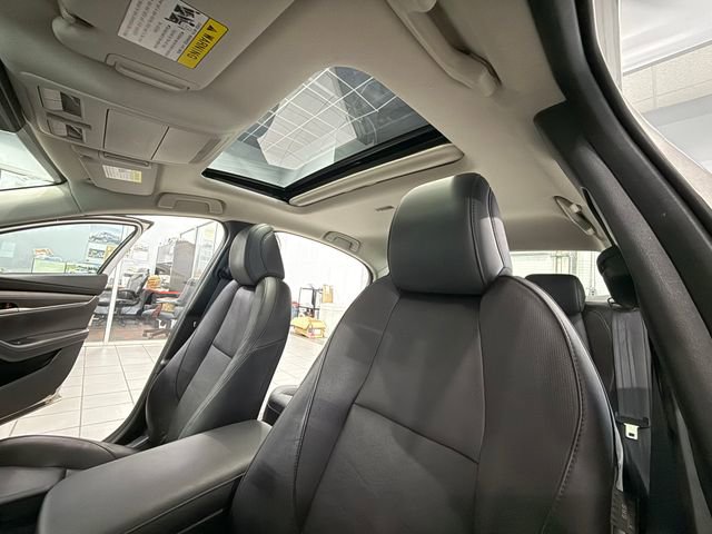 Used 2022 MAZDA MAZDA3 s image 28