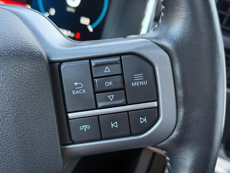 Certified 2022 Ford F150 Lariat w/ Equipment Group 502A High image 16