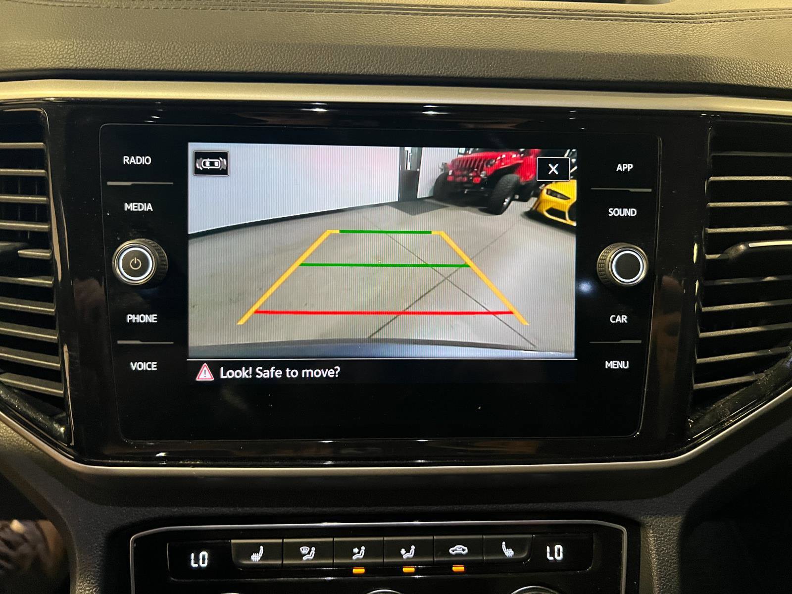 Used 2022 Volkswagen Atlas SE AWD/4WD image 18