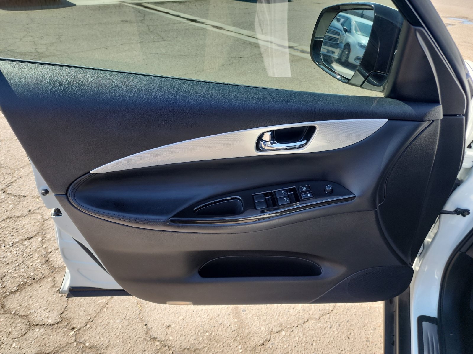 Used 2017 INFINITI QX50 2WD image 15