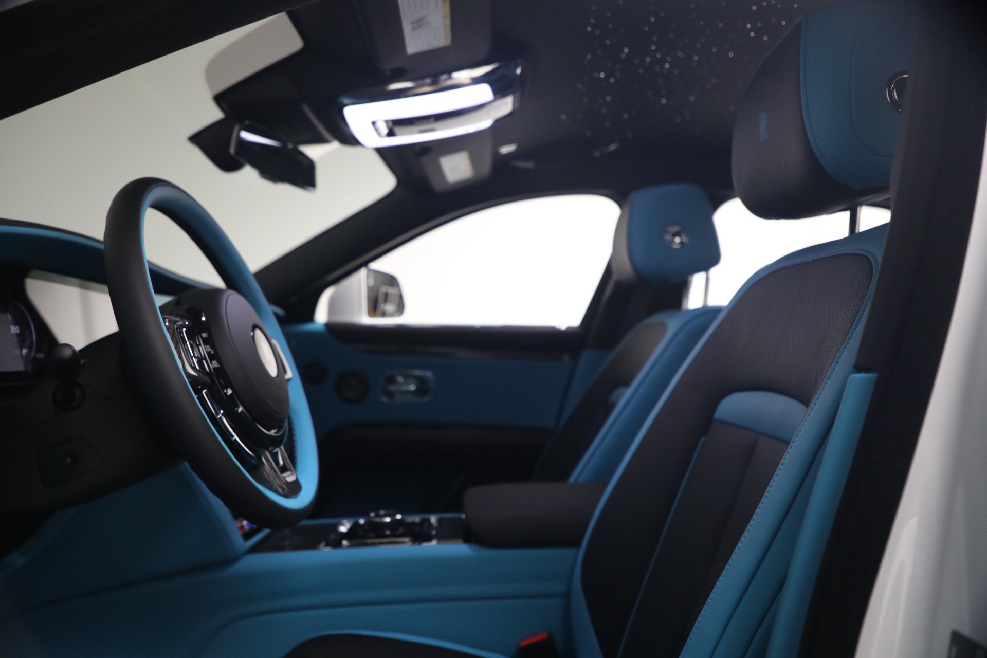 New 2027 Rolls-Royce Ghost Black Badge AWD/4WD image 17