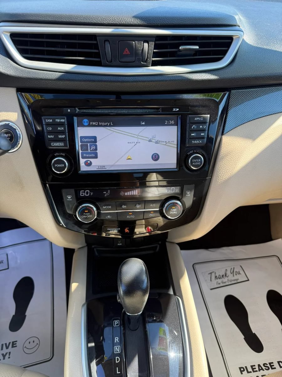 Used 2016 Nissan Rogue SL w/ SL Premium Package FWD image 12