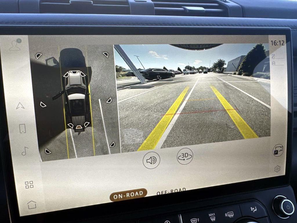 New 2026 Land Rover Defender 110 X-Dynamic SE image 22